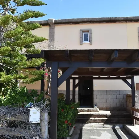 Cozy House With Swimming Pool And 100m To Sea! * Larnaca